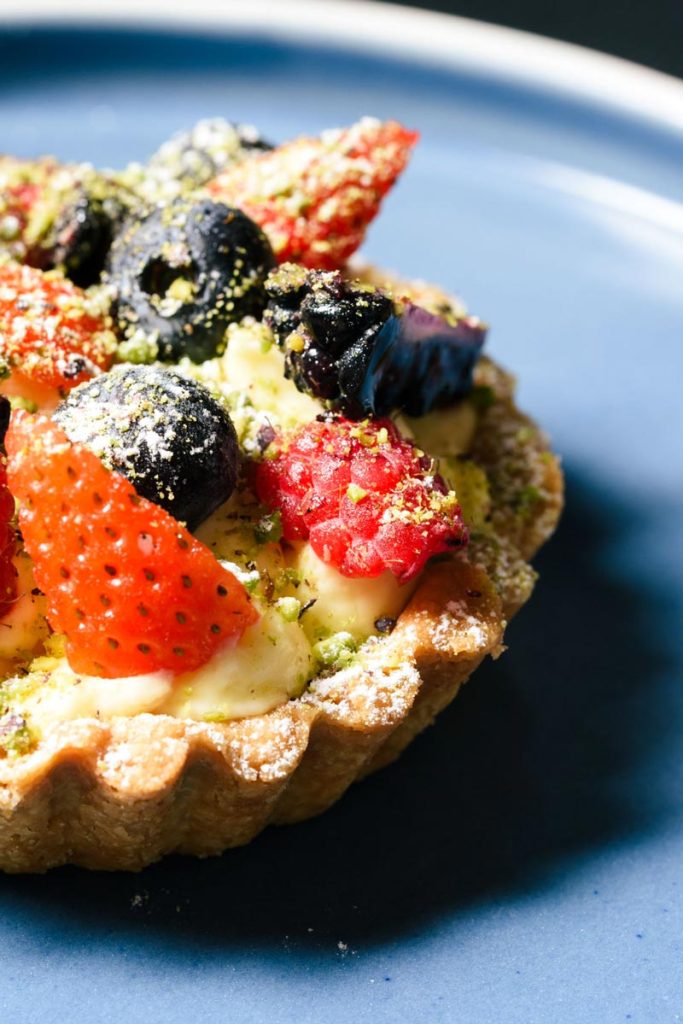 CESTINO DI FRUTTA Uzeta Bistrò Siciliano CESTINO DI FRUTTA